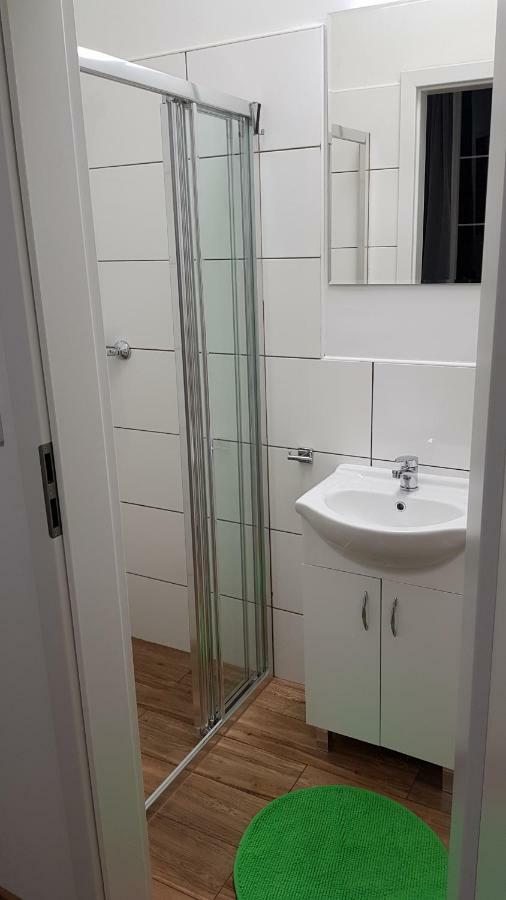 Apartament Nr 15 - 2 Pokoje Z Prywatnymi Lazienkami Centrum Poznan Dış mekan fotoğraf