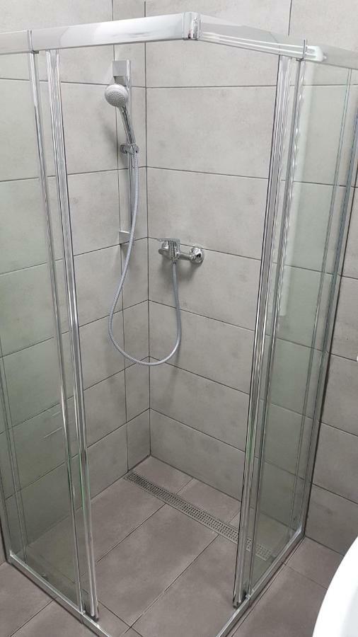 Apartament Nr 15 - 2 Pokoje Z Prywatnymi Lazienkami Centrum Poznan Dış mekan fotoğraf